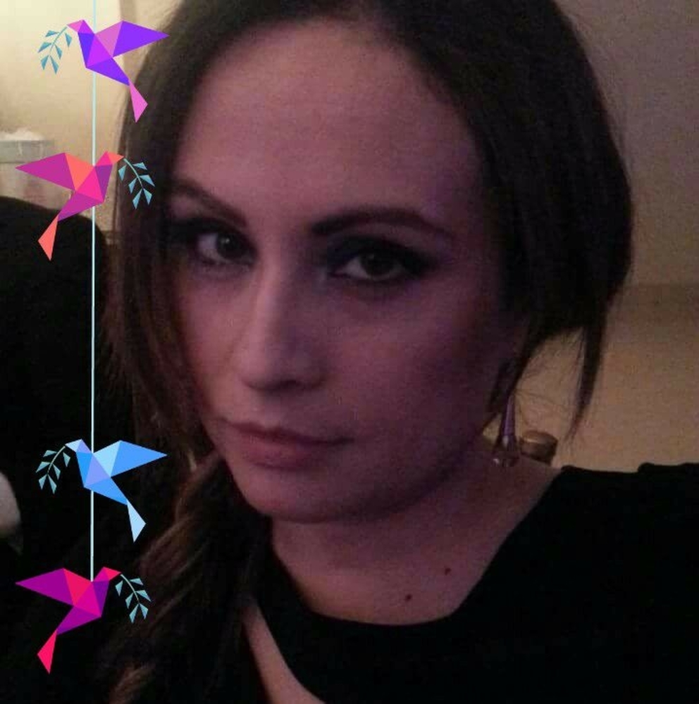 Meet your Posher, Roxana